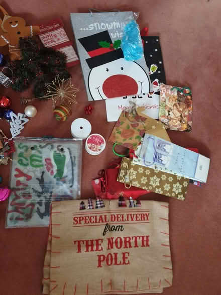 Photo of free Assorted Christmas decorations and other items (The Rock TF3) #1