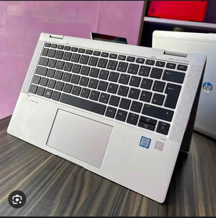 Photo of laptop — can collect anytime (Lamorbey DA15) #1