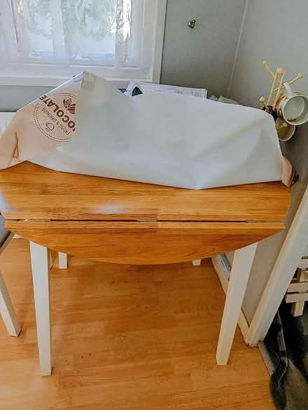 Photo of free Drop leaf table (West Hitchin SG5) #1