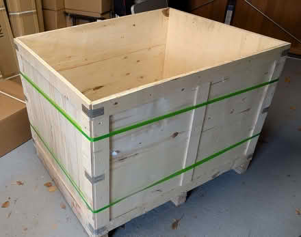 Photo of free Wooden crate (Chesterton CB4) #1