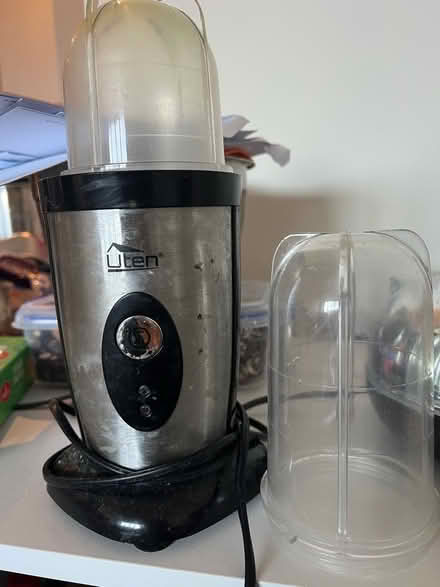 Photo of free Blender in working condition (Cheam SM3) #1