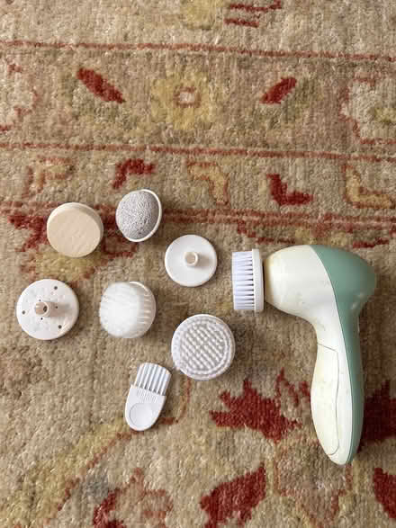 Photo of free Pixnor facial cleansing brush (Tooting Bec/Balham SW17) #1