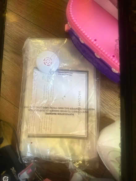 Photo of free House decoration bundle & kids toys (Whitworth Halls of Residence M14) #4