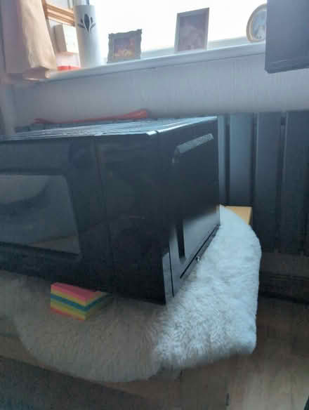 Photo of free Microwave (Barry CF63) #2