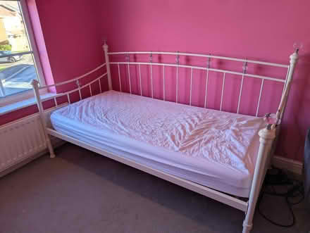 Photo of free Children's single bed (Kenpshott RG22) #1