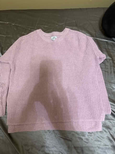 Photo of free Croft & Barrow Sweater (Clason Point Bronx NY) #1