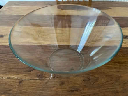 Photo of free Glass bowl (W12) #2