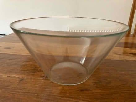 Photo of free Glass bowl (W12) #1