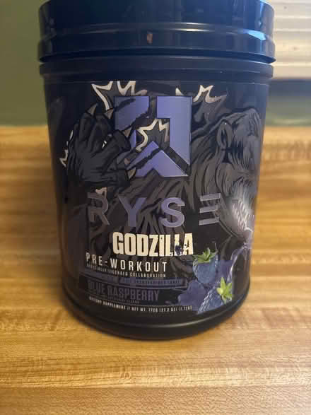 Photo of free ryse pre-workout sealed (Naperville) #1