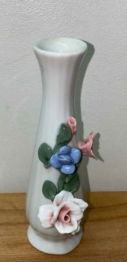 Photo of free Vintage Ceramic Vase (Bloor/ The West Mall) #1