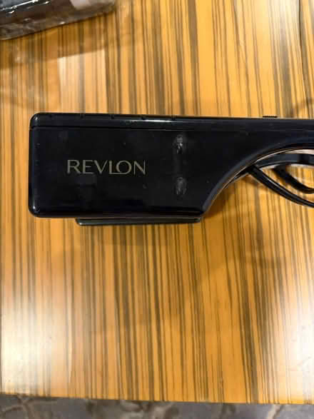 Photo of free Revlon hair straightener (putnam valley) #1