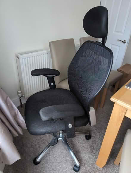Photo of free Office computer chair great condition large (Heaton Norris SK4) #3