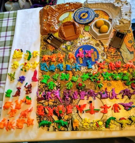 Photo of free Monster Clash vintage board game (Hereford HR4) #2