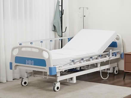Photo of Electric hospital bed (CT9) #1