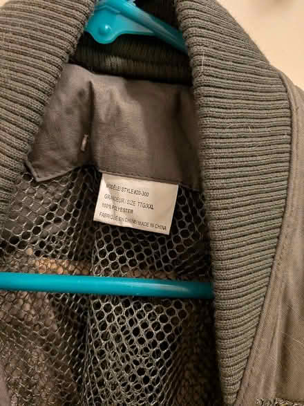 Photo of free Men's XXL fishing vests (Prince of Wales and Baseline) #4