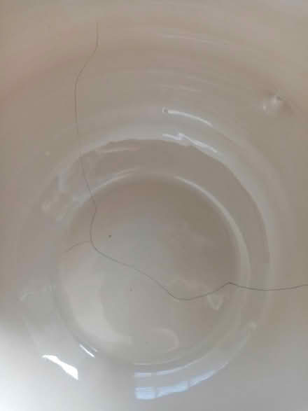 Photo of free Le creuset bean pot - damaged (Victoria SW1) #4