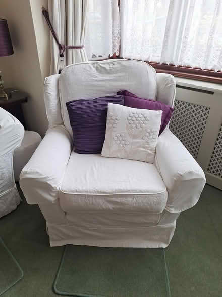 Photo of free 3 Piece Suite (DA12 5AL) #3