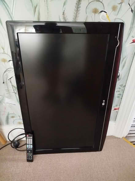 Photo of free LG 37" television (Loose ME15) #1
