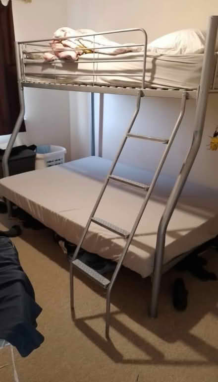 Photo of free Bunk bed (Earley RG6) #1
