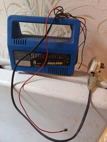 Photo of free Charger (Kingsley Park) #1