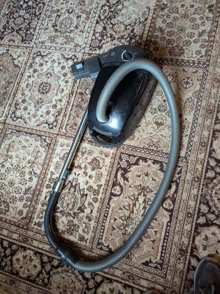 Photo of free Vacuum cleaner (St Albans AL1) #1