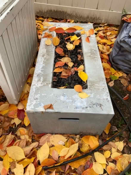 Photo of free Gas table (72nd st Bay Ridge) #2