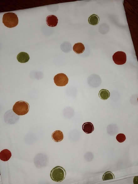 Photo of free Tablecloth very good condition (Romford RM3) #2