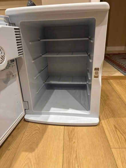 Photo of free Large cool box (ME13) #2