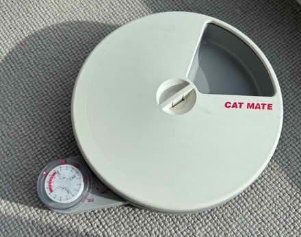Photo of free Pet Carrier and Cat Feeder (BN2) #2