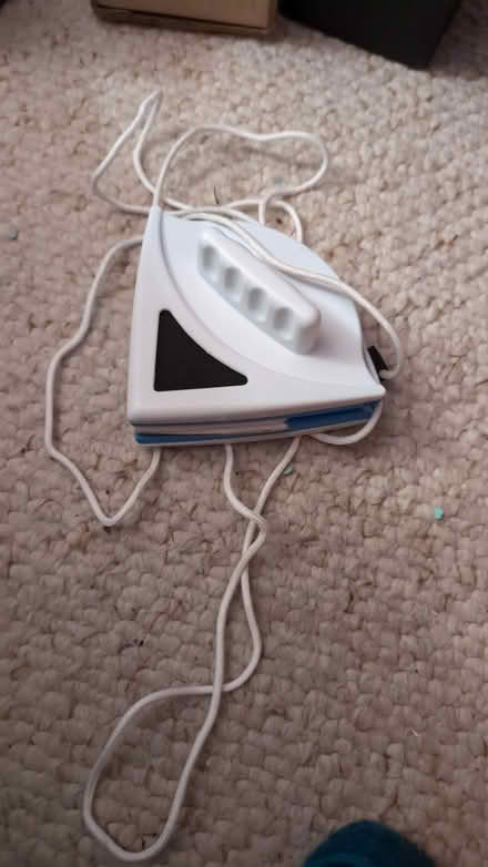 Photo of free Magnetic window cleaner (S10 Crookes) #1