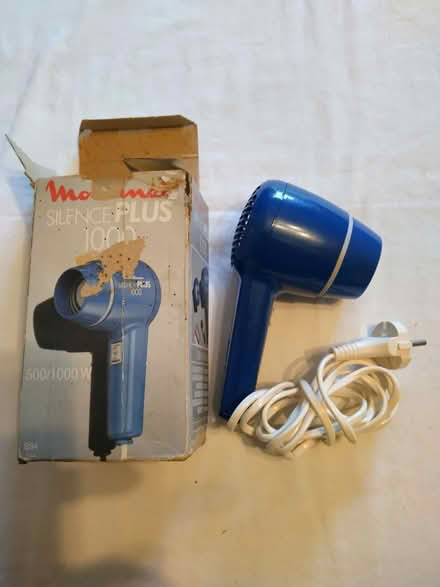 Photo of free Travelling hair dryer (Hereford HR4) #1