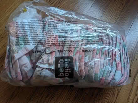 Photo of free Christmas themed newborn diapers (Elmwood) #1