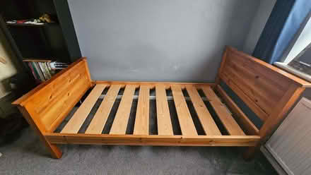 Photo of free Single Bed- with or without matress (Abingdon-on-Thames OX14) #2