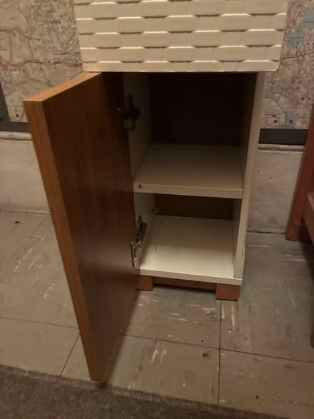 Photo of free Small shelf (Belsize Park) #2