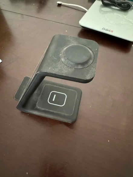 Photo of free Wireless charger (South Hackney E9) #1