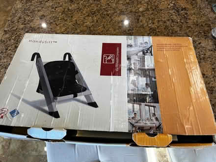 Photo of free Handy sitt (Hale, Hampshire. SP6) #2