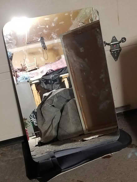 Photo of free Mirror (Centrepointe) #1