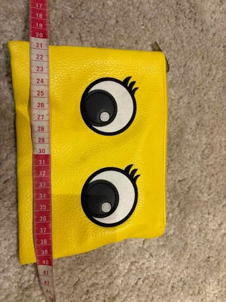 Photo of free Zip bag, never used great for a Christmas gift. (Beverstone GL8) #1