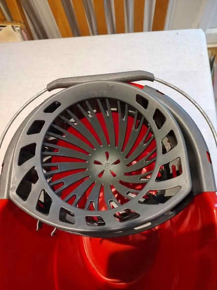 Photo of free Red Vileda Mop Bucket (Tilekiln TN38) #1
