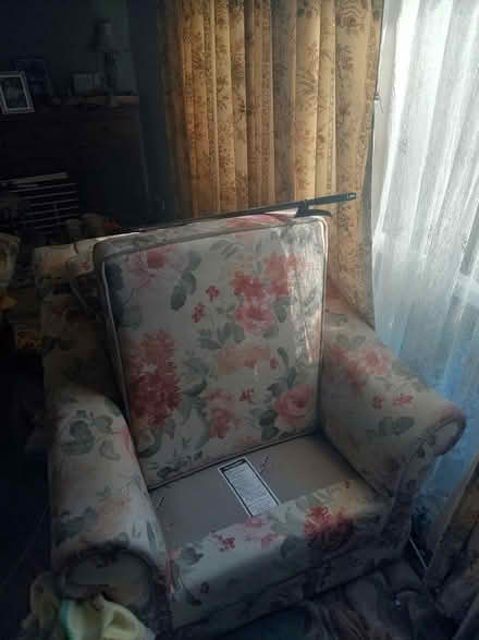 Photo of free 3 seater couch and arm chair (Ringwood East) #2