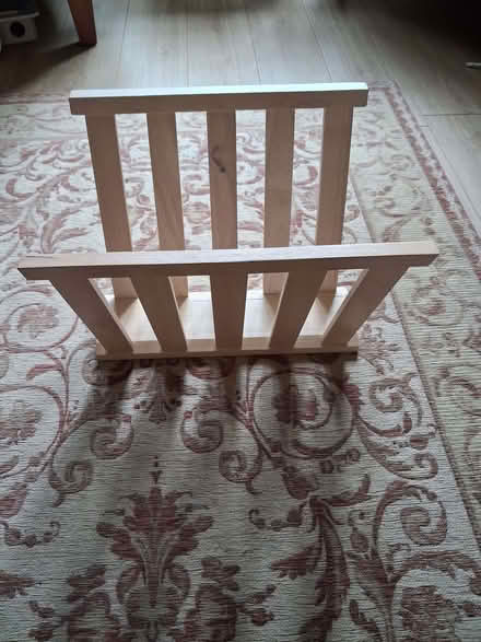 Photo of free Magazine rack (Cogges OX28) #3