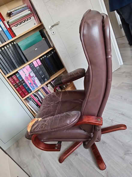 Photo of free Leather office chair (Ruislip HA4) #2