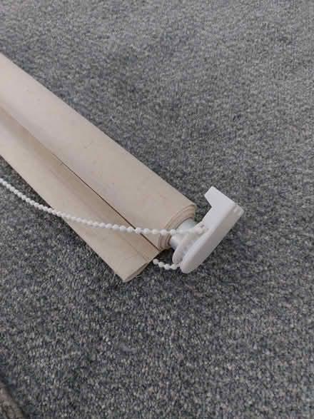 Photo of free Roller Blind (Humphrey's End GL6) #4