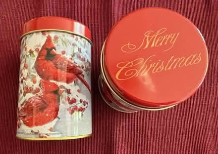 Photo of free Christmas Cardinal Tins (Cupertino - DeAnza and 280) #4