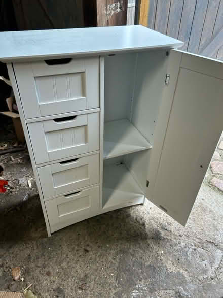 Photo of free Small cupboard (Edwalton NG12) #1