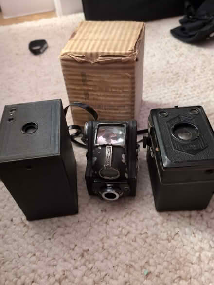 Photo of free Old cameras and developing tank (S10 Crookes) #1