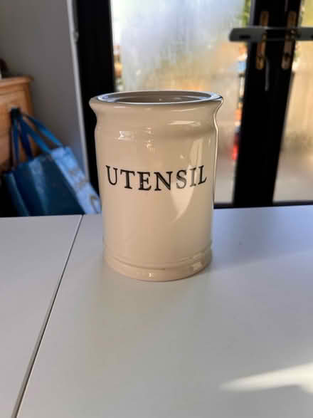 Photo of free Utensil jar (Brentwood CM14) #1