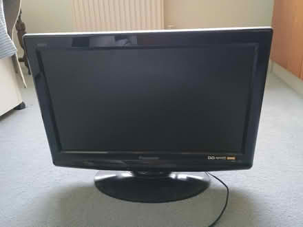 Photo of free Panasonic TX L19C20B - 18.5" LCD TV (Bloomfield) #1
