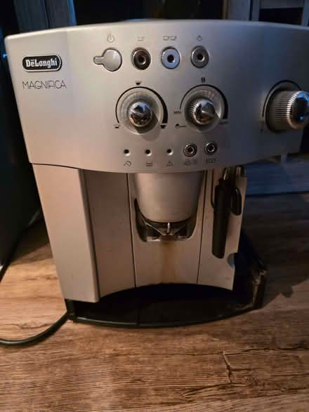 Photo of free De longhi magnifica coffee machine (Hither Green SE13) #1