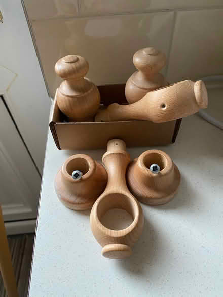 Photo of free 5ft light oak curtain pole (Greystoke CA11) #2